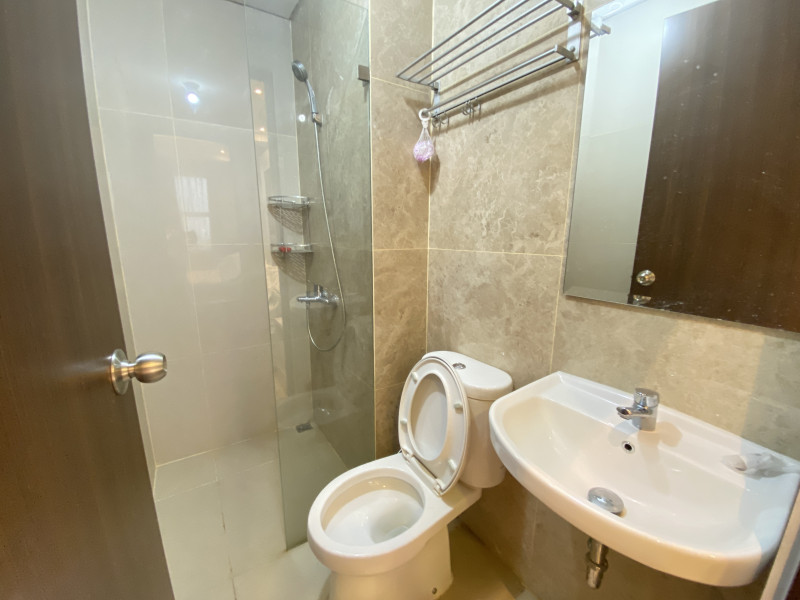3 BR (FOR RENT)