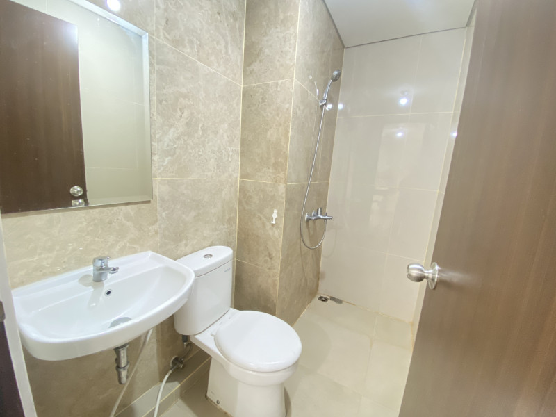 2 BR (FOR RENT)
